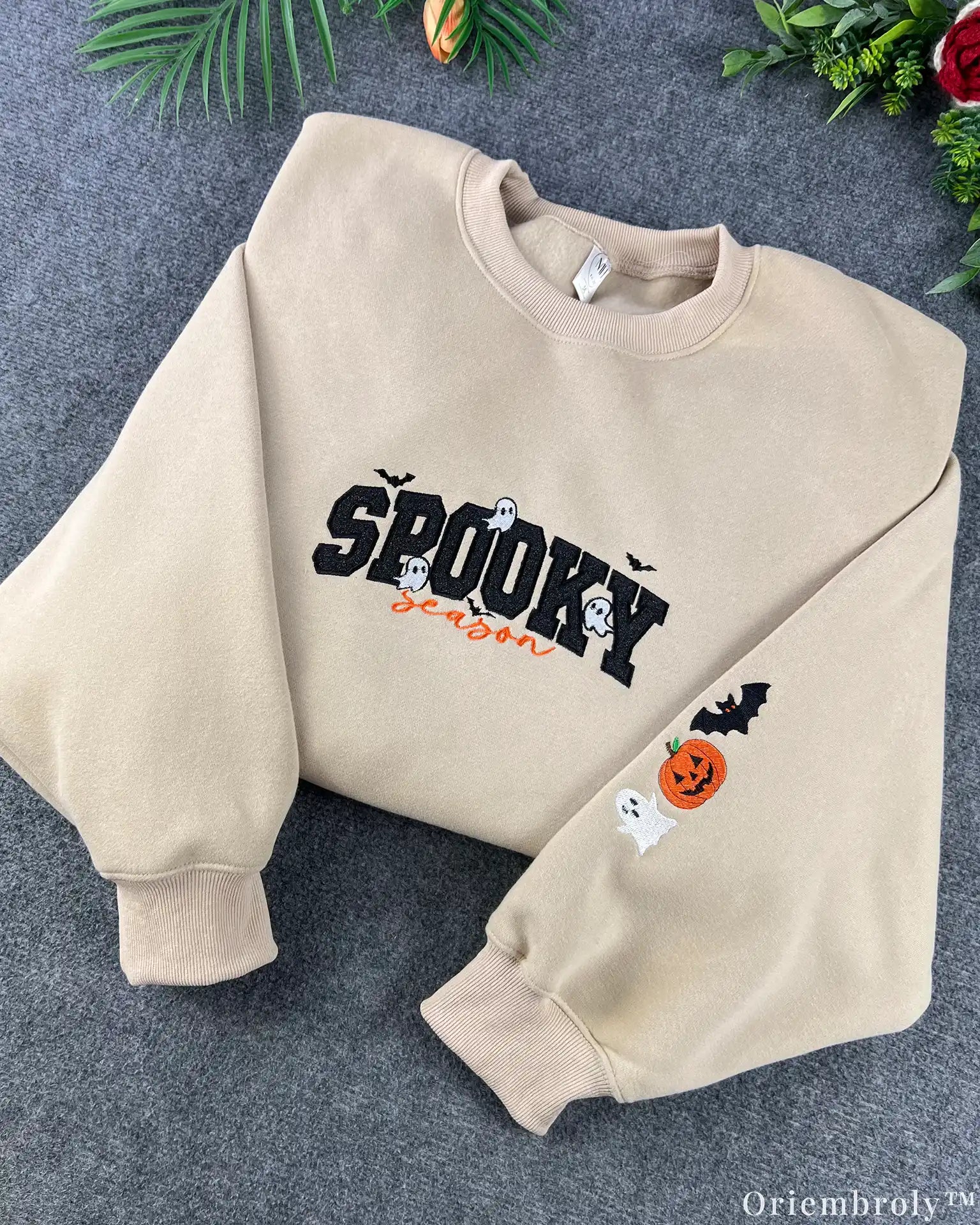 Glitter ghost Halloween embroidered crewneck sweatshirt